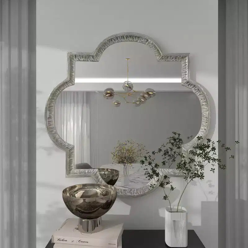 Specchio da parete in alluminio Quatrefoil grigio, rotondo glamour, 39,5 pollici