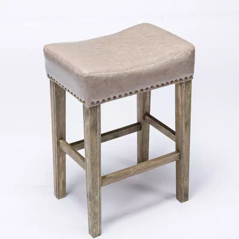 Sgabelli da bancone senza schienale in pelle PU da 26", sgabelli da bar a sella con borchie, altezza regolabile