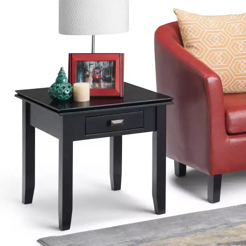 Tavolino da salotto quadrato da 21" in legno massello con cassetto, stile contemporaneo, accessori in bronzo, marrone